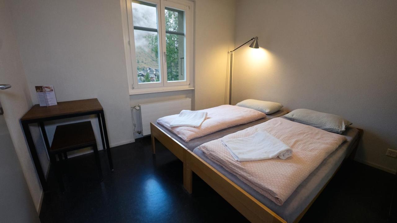 Youth Hostal