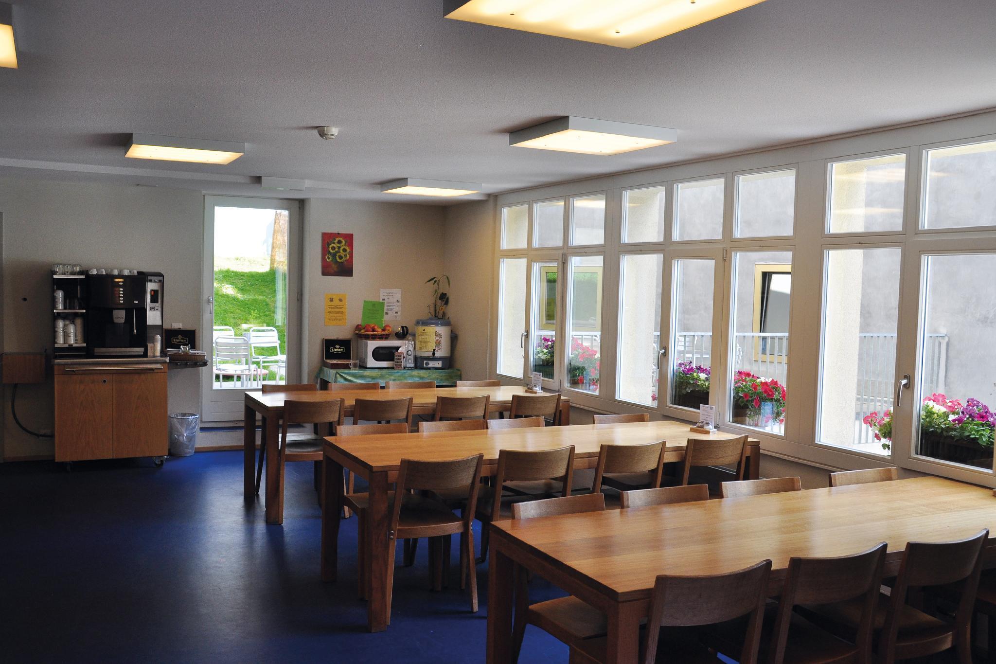 Youth Hostal